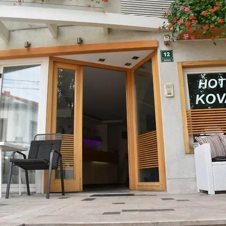 Kovaci Готель